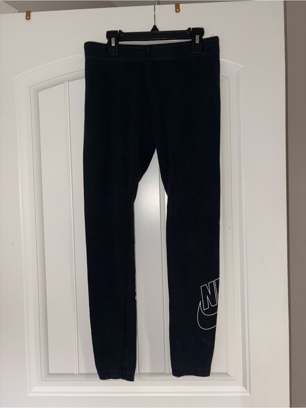 OFFERS OPEN! Nike size medium women’s Leggings
